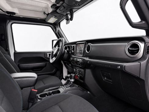 Used 2023 Jeep Wrangler Unlimited Rubicon 4xe AWD/4WD image 20