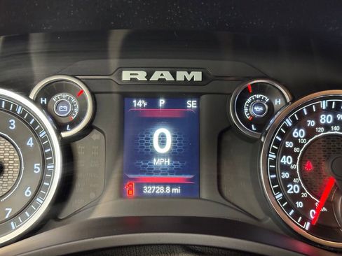 Used 2024 RAM 2500 Tradesman w/ Chrome Appearance Group image 30