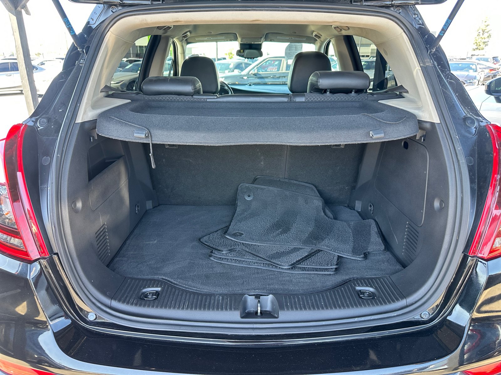 Used 2018 Buick Encore Preferred FWD image 24