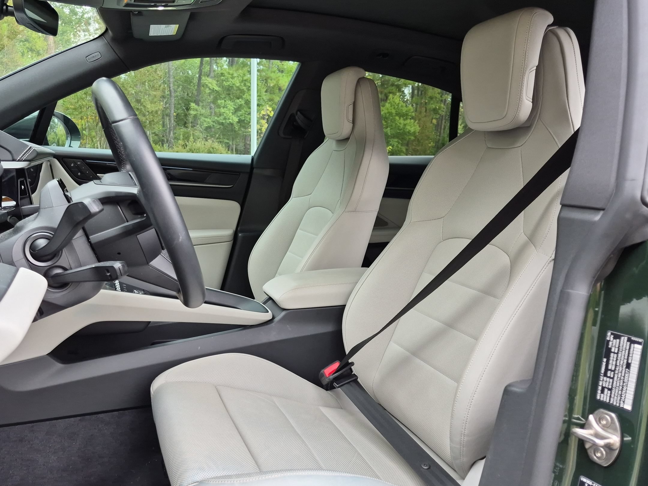 Certified 2026 Porsche Macan 4 Electric AWD/4WD image 5