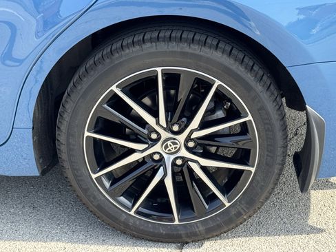 Used 2024 Toyota Camry SE w/ Convenience Package FWD image 38