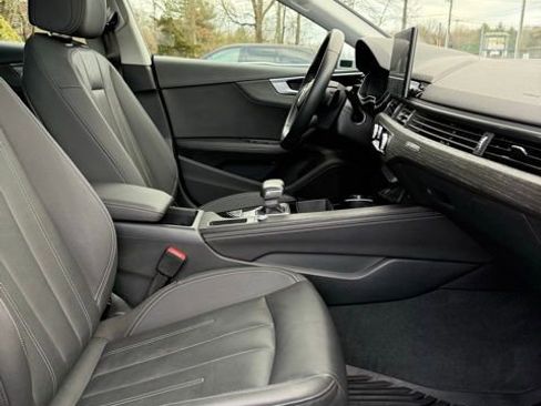 Used 2022 Audi A5 2.0T Premium Plus w/ Premium Plus image 19