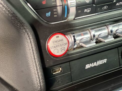 Used 2016 Ford Mustang Premium image 20