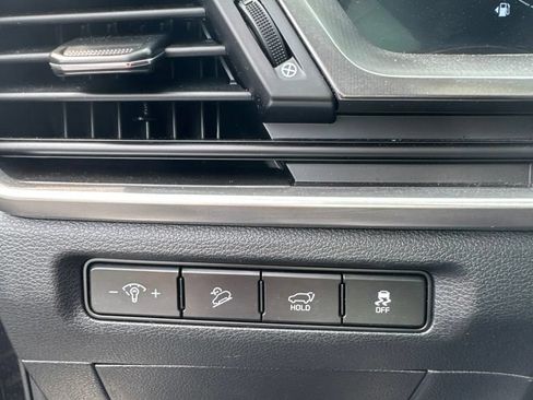 Used 2025 Kia Telluride S AWD/4WD image 19