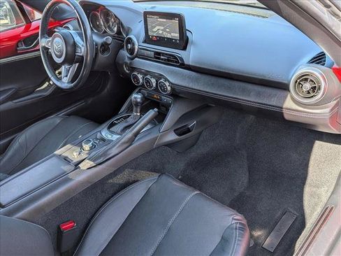 Used 2020 MAZDA MX-5 Miata Grand Touring RWD image 19