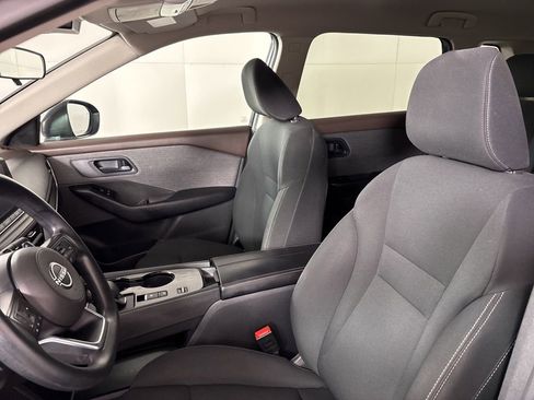 Used 2023 Nissan Rogue S image 18