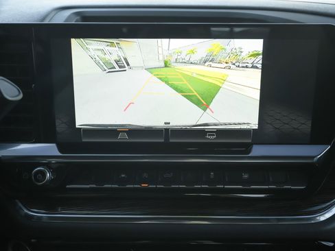 Used 2024 GMC Sierra 1500 Elevation image 14