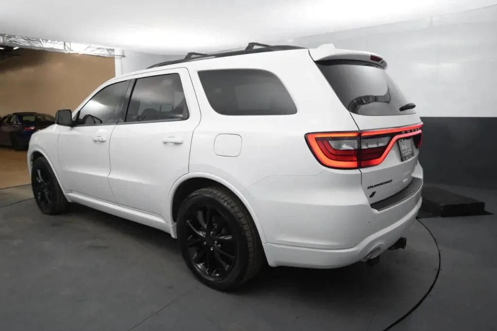 Used 2018 Dodge Durango R/T w/ Blacktop Package AWD/4WD image 3