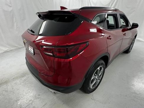 Used 2024 Chevrolet Blazer LT w/ Convenience Package AWD/4WD image 3