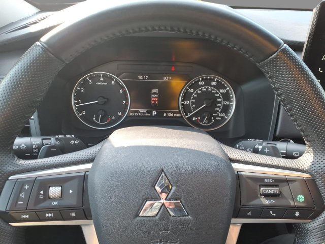 Used 2025 Mitsubishi Outlander SE AWD/4WD image 18