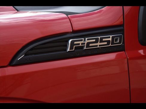 Used 2015 Ford F250 XL w/ XL Value Package image 41