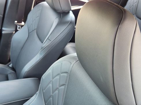 Used 2025 Lexus RX 350 Premium w/ Accessory Package (Z1) FWD image 22