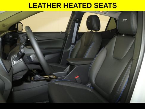 Used 2026 Buick Encore GX Sport Touring w/ Advanced Technology Package AWD/4WD image 4