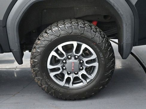 Used 2024 GMC Sierra 2500 AT4 w/ AT4 Premium Plus Package AWD/4WD image 36