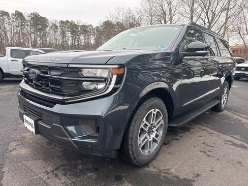 New 2025 Ford Expedition Max Active image 1