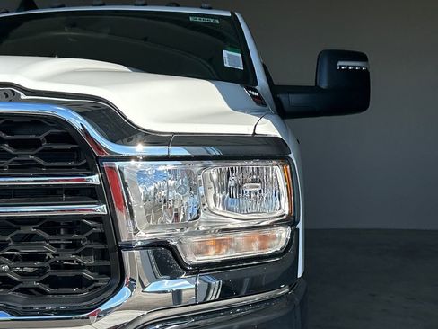 New 2024 RAM 2500 Tradesman w/ Chrome Appearance Group image 10