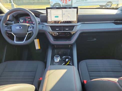 New 2026 Ford Explorer ST-Line image 11