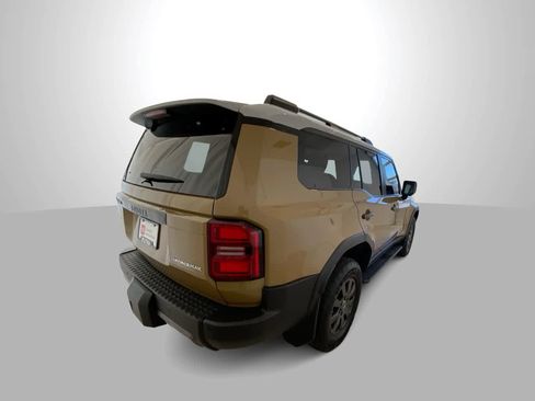 Certified 2024 Toyota Land Cruiser image 8