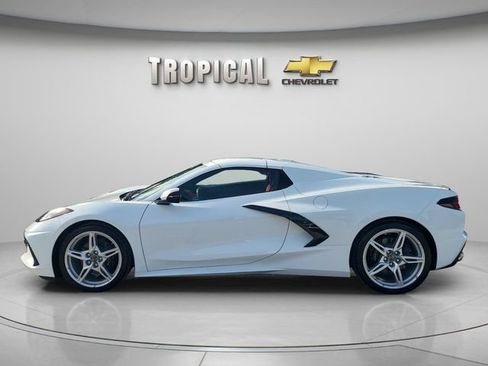 Used 2025 Chevrolet Corvette Stingray Convertible w/ 1LT RWD image 2