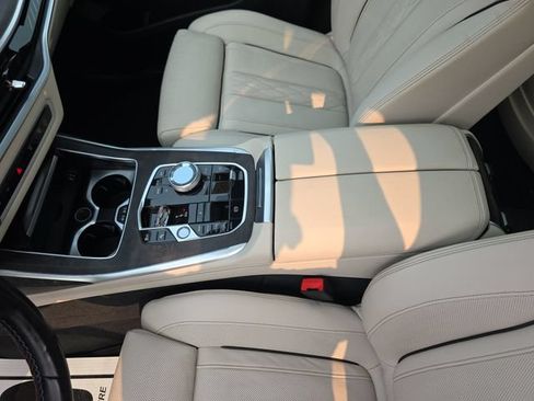 Used 2023 BMW X7 M60i w/ Executive Package AWD/4WD image 21