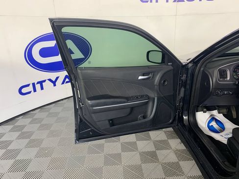 Used 2019 Dodge Charger R/T RWD image 13