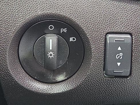 Used 2018 Ford Fiesta S image 19