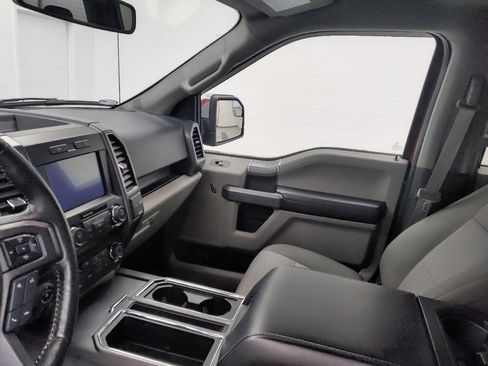 Used 2019 Ford F150 XLT w/ Equipment Group 302A Luxury AWD/4WD image 26