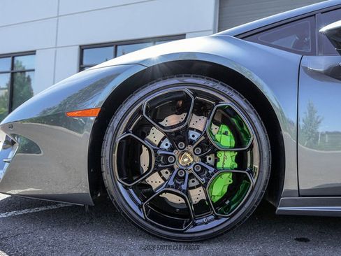 Used 2017 Lamborghini Huracan LP 580-2 RWD image 4