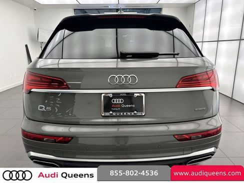 Used 2023 Audi Q5 2.0T Premium w/ Convenience Package AWD/4WD image 3
