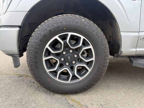 Used 2023 Ford F150 Lariat image 9