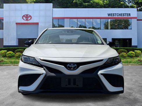 Used 2023 Toyota Camry SE AWD/4WD image 2
