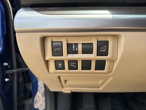 Used 2015 Subaru Outback 2.5i Limited AWD/4WD image 9
