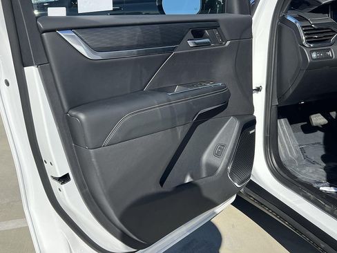 New 2026 GMC Acadia Elevation FWD image 10