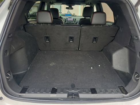 Used 2022 Chevrolet Equinox RS w/ RS Leather Package AWD/4WD image 16