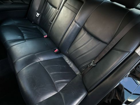 Used 2016 INFINITI Q70 L 3.7 w/ Deluxe Touring Package image 18