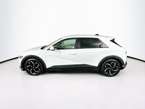 Used 2024 Hyundai Ioniq 5 SE RWD image 4