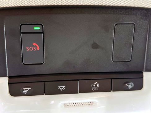Used 2024 Nissan Pathfinder SV AWD/4WD image 36