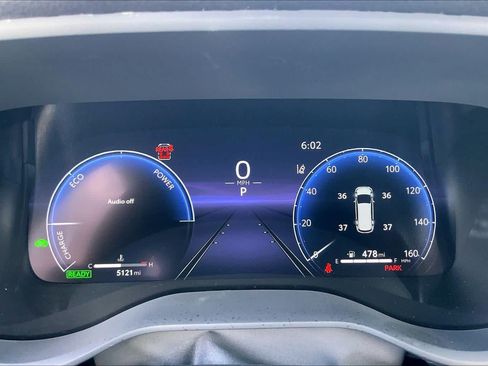 Used 2026 Toyota Sienna Limited FWD image 25