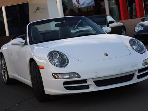Used 2006 Porsche 911 Carrera image 2