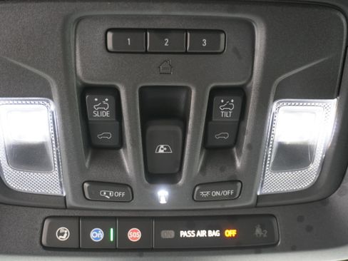 Used 2022 GMC Sierra 2500 AT4 w/ AT4 Premium Plus Package AWD/4WD image 37