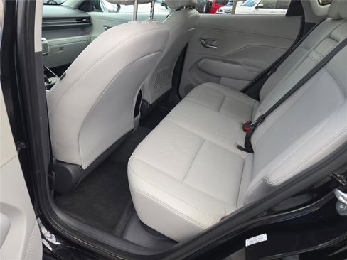 Used 2024 Hyundai Kona Limited AWD/4WD image 20