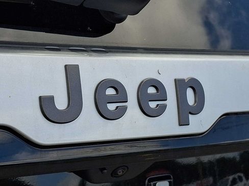New 2026 Jeep Cherokee Overland w/ Trailer Tow Group AWD/4WD image 21