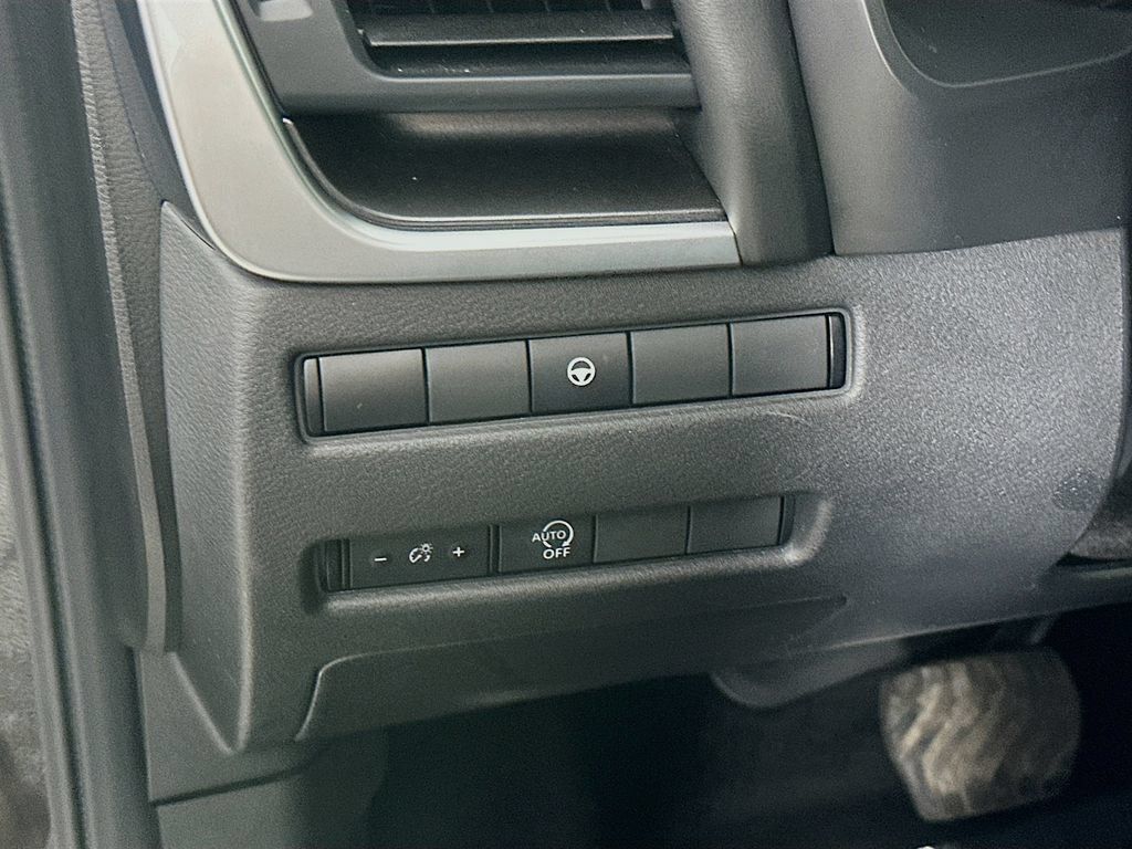 Certified 2023 Nissan Rogue SV AWD/4WD image 16