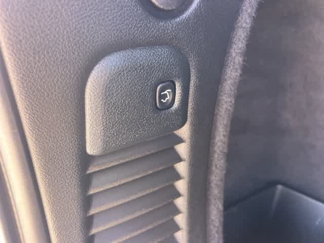 Used 2022 Dodge Durango R/T w/ Blacktop Package RWD image 34
