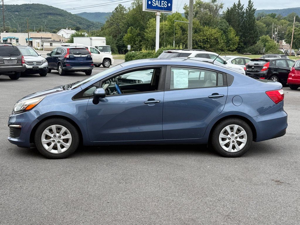 Used 2016 Kia Rio LX FWD image 2