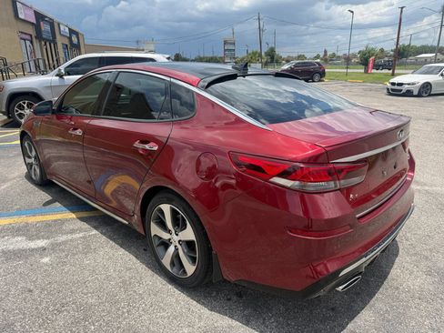 Used 2019 Kia Optima S w/ S Panoramic Sunroof Package FWD image 3