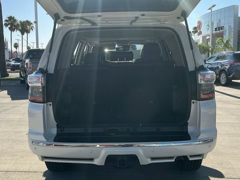 Used 2021 Toyota 4Runner Limited AWD/4WD image 25