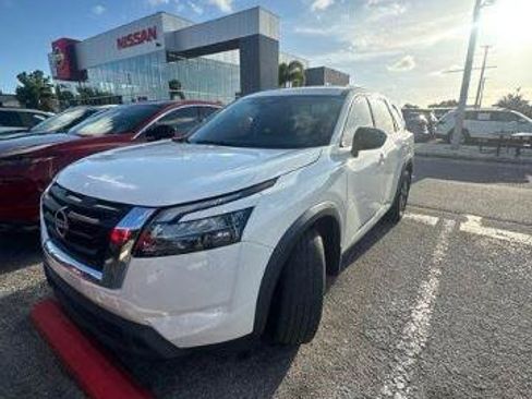 Certified 2023 Nissan Pathfinder S AWD/4WD image 1