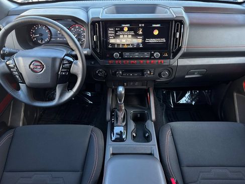 Used 2025 Nissan Frontier PRO-4X w/ Tow Package AWD/4WD image 15