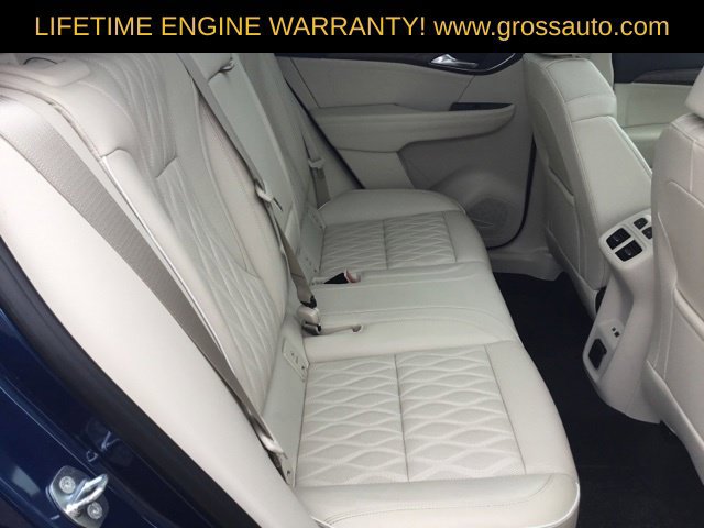 Used 2023 Buick Envision Avenir AWD/4WD image 12